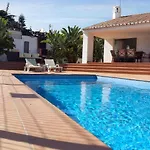 빌라 81 Great Spot Oura Beach, *