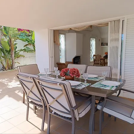 81 Great Spot Oura Beach,