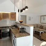 Villa 81 Great Spot Oura Beach,